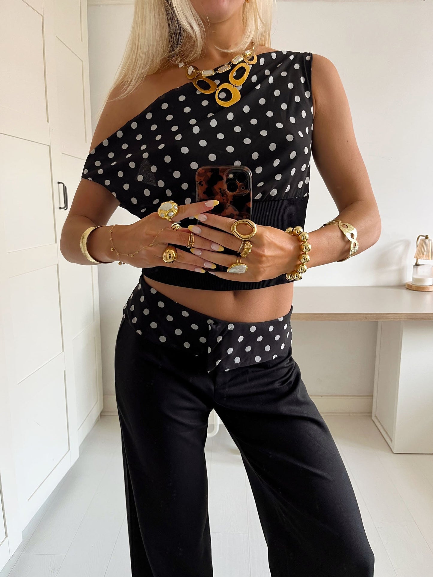 The DotMuse™ Top